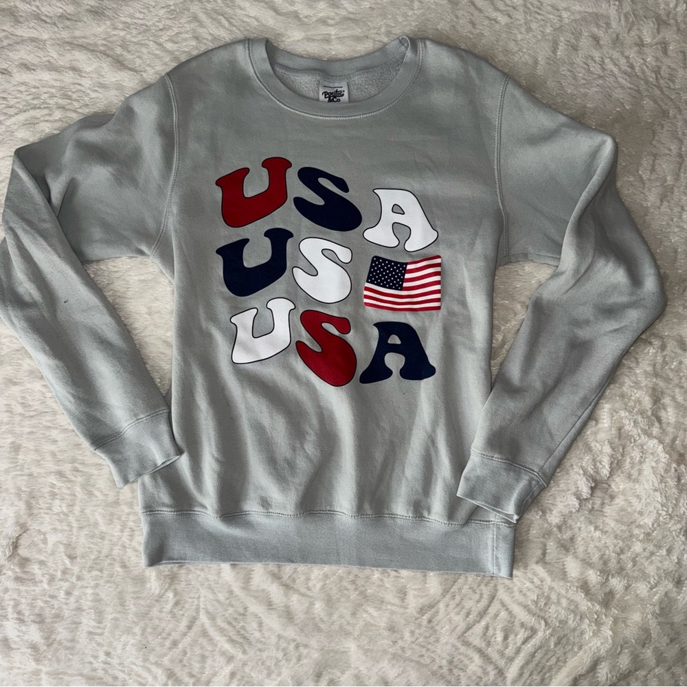 USA Flag White Sweatshirt Size medium Pacific And Co